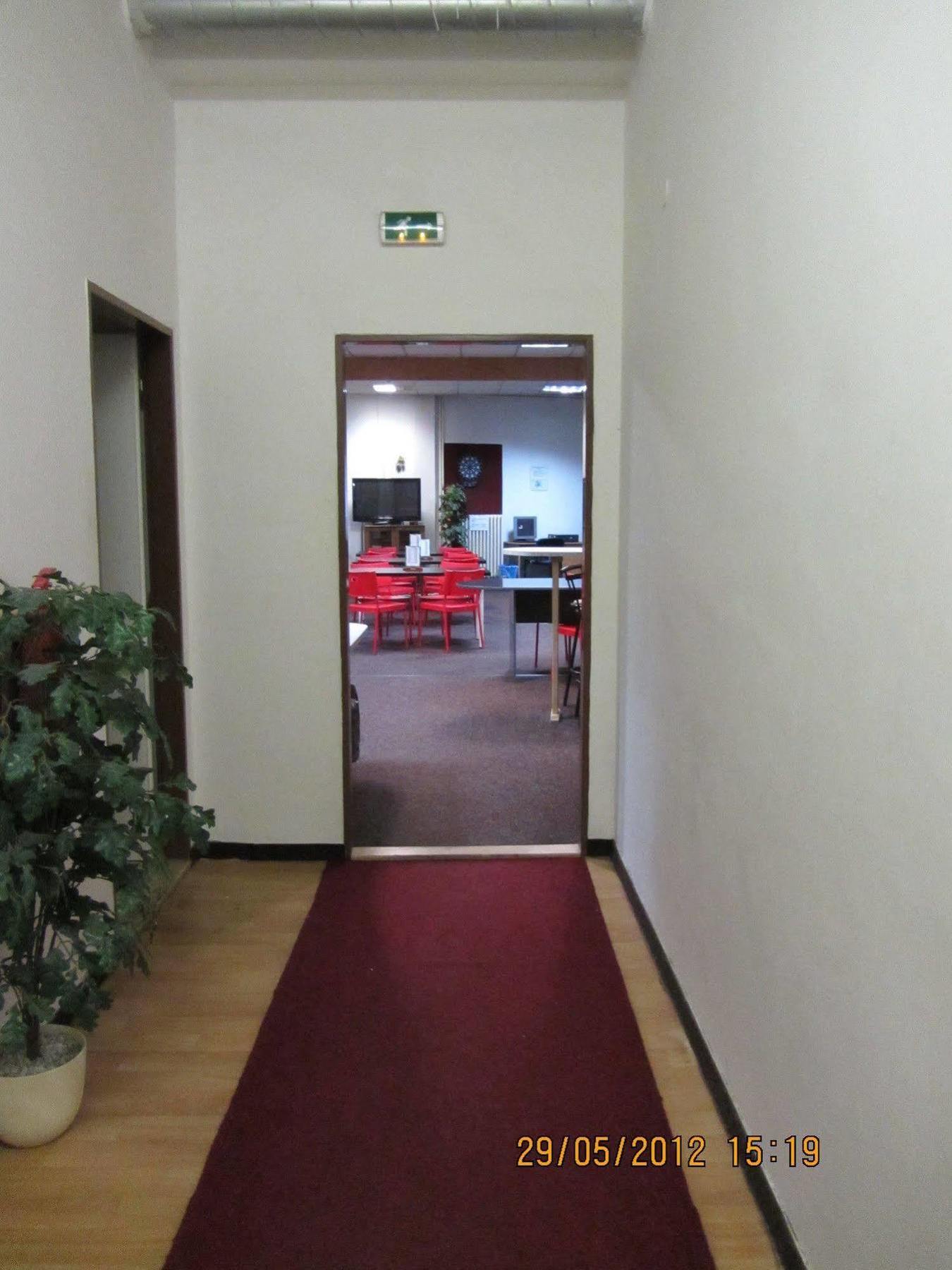 Centre *